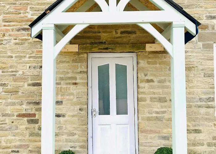 Marina * Bradford (West Yorkshire)